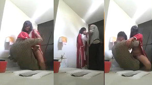 Desi Lover Roamnce And – Fucking With Bathroom Leaked Video